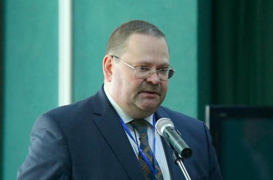 Мельниченко заявил о нехватке специалистов госслужбы в сфере межнациональных отношений