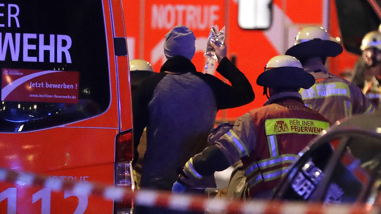 Девять человек погибли в результате наезда грузовика на пешеходов в Берлине. Фото с сайта ТАСС