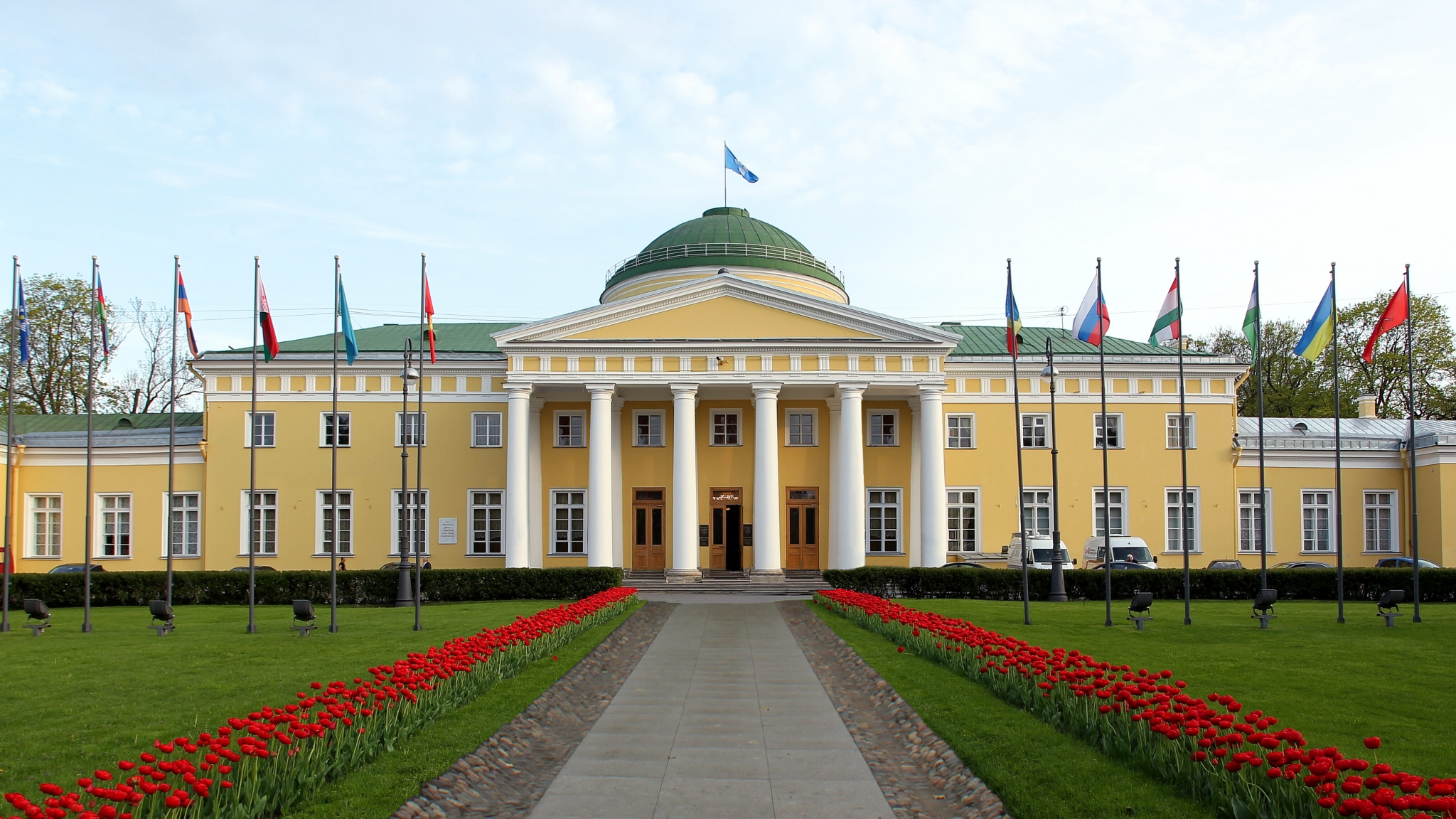 palace.png palace.png