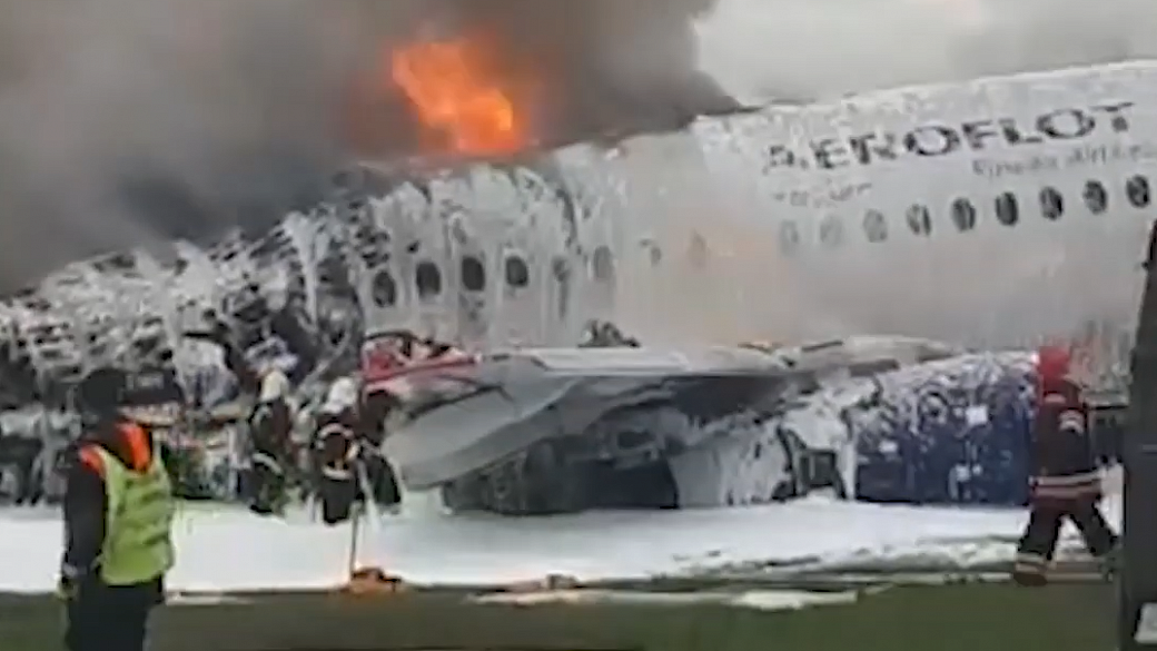 В авиакатастрофе в Шереметьево выжили 37 из 78 человек - СК