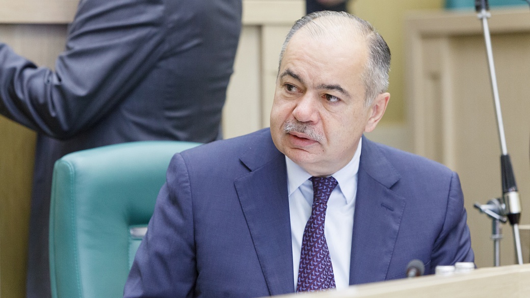 Умаханов рассказал о сотрудничестве парламентов России и Саудовской Аравии