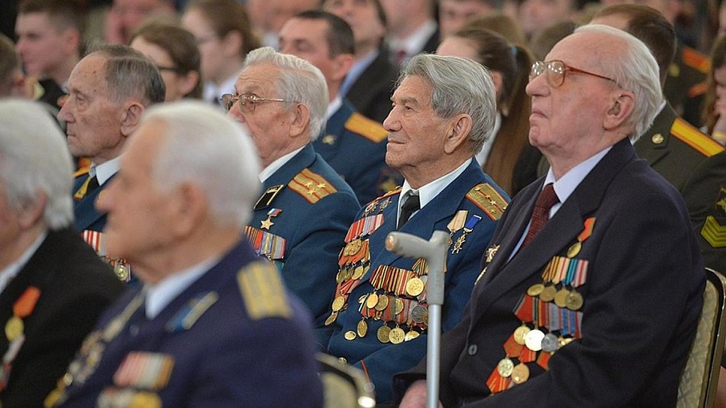 Накануне Дня Победы пенсии ветеранов Великой Отечественной войны могут вырасти