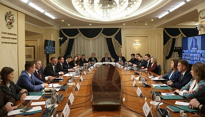 Сенатор Косачев провел встречу с членами Палаты молодых законодателей при Совете Федерации