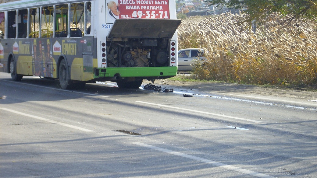 Ситуация на месте взрыва в пассажирском автобусе в Волгограде. Фото с сайта ГУ МЧС РФ по Волгоградской области