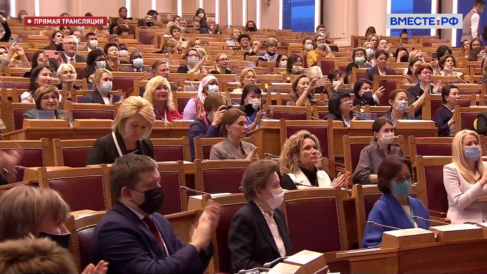ЕЖФ внес серьезный вклад в продвижение глобальной женской повестки, заявила Матвиенко