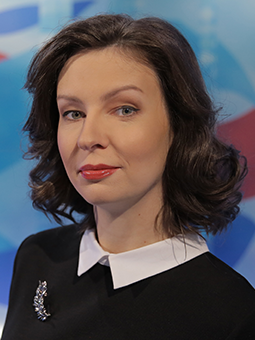 Алина Максимова