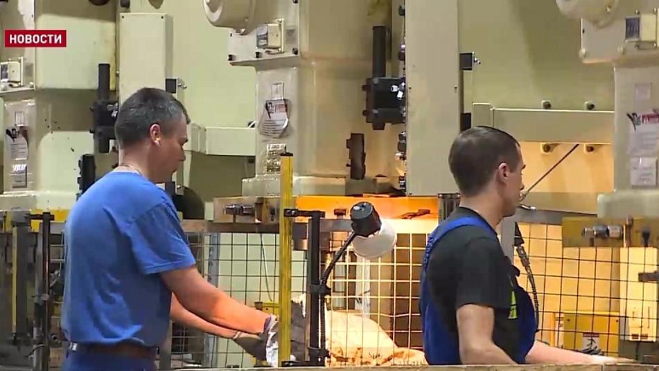 Законодатели предлагают закрепить в Трудовом кодексе приоритетное право россиян на трудоустройство