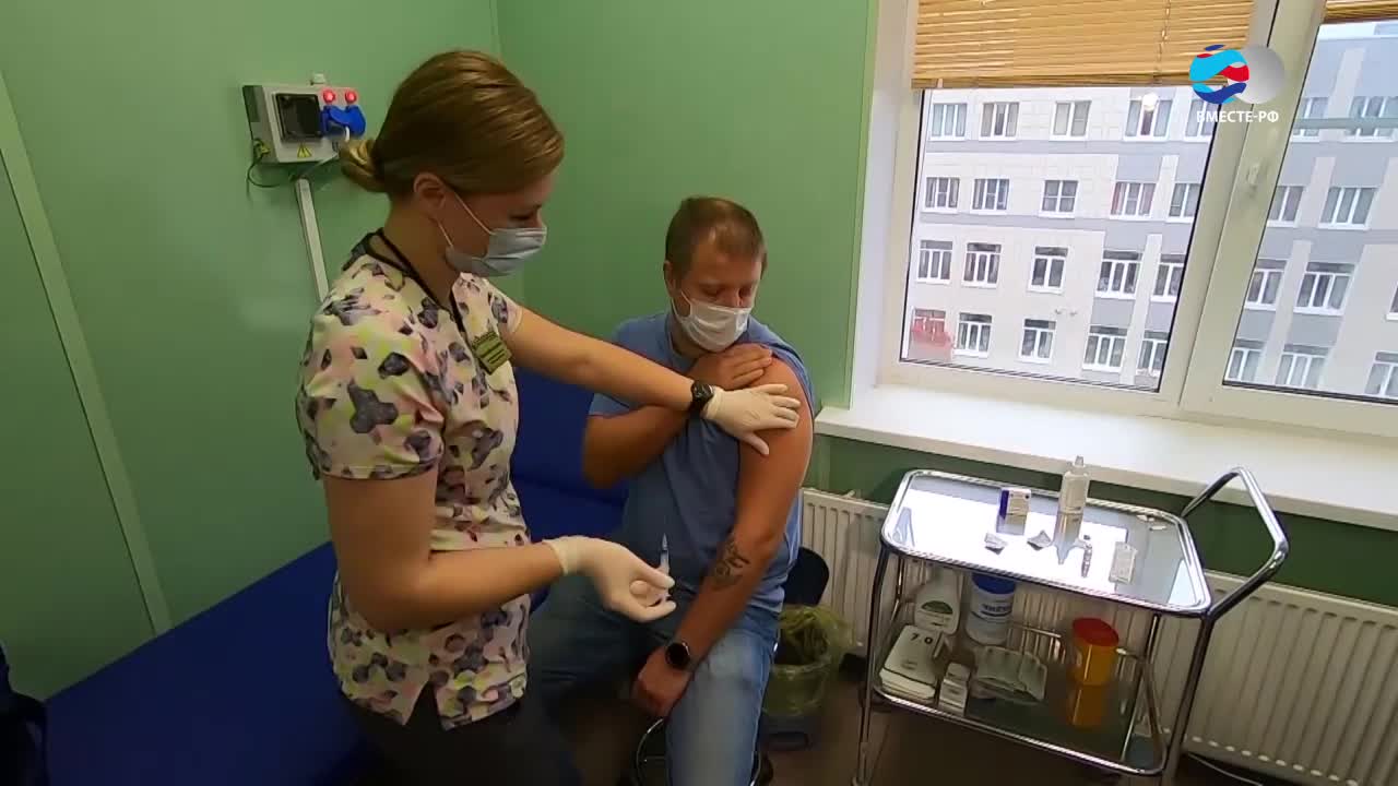 В Смоленск доставлена партия вакцины против коронавирусной инфекции