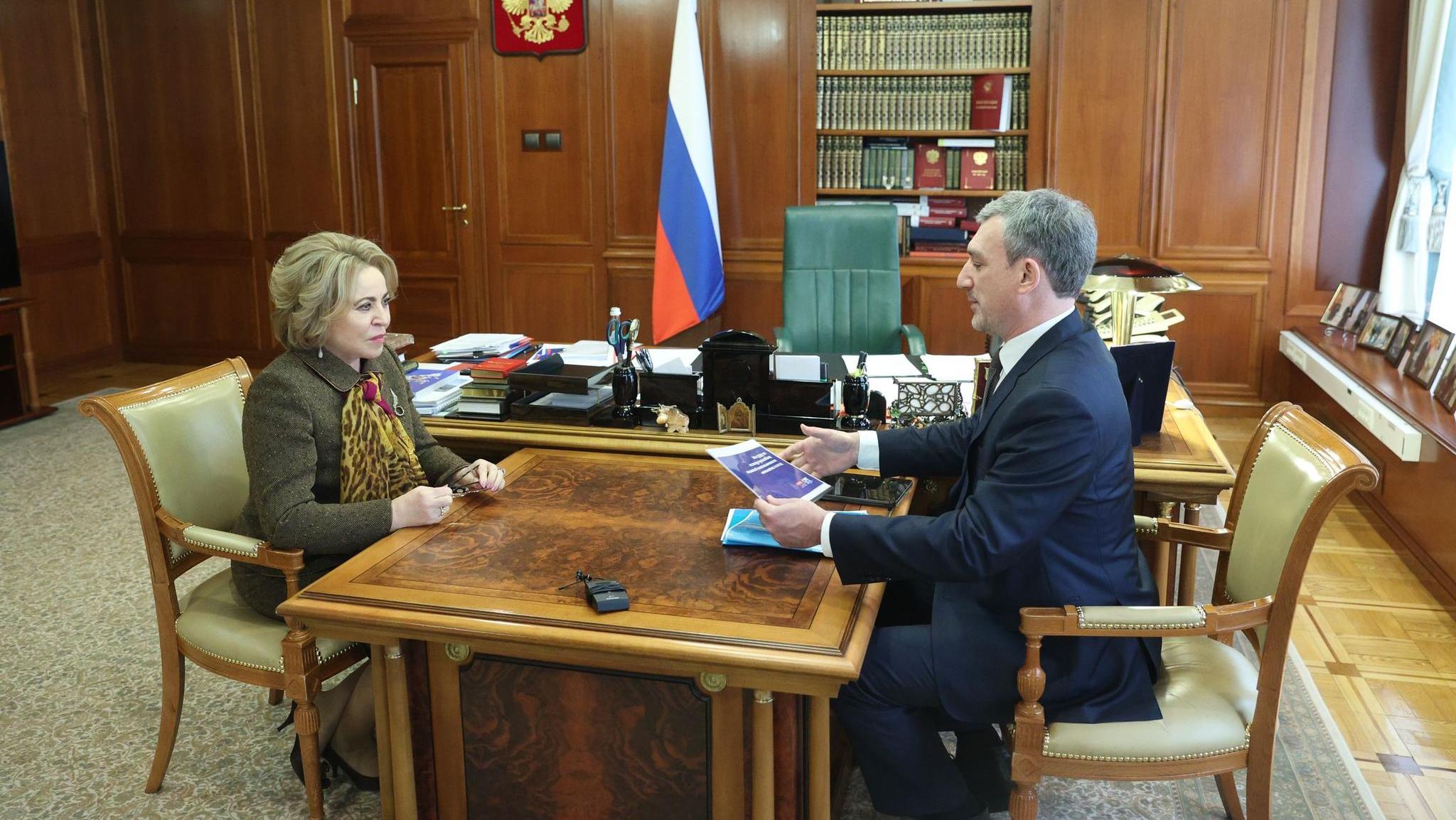 Матвиенко обсудила с губернатором Амурской области развитие региона