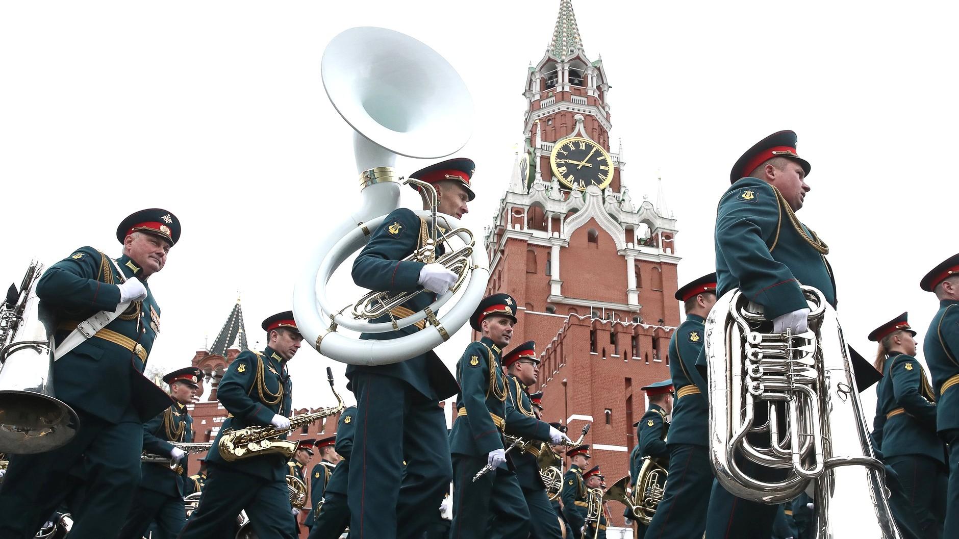 В москве прошел парад. Парад Победы. Парад на красной площади 9 мая. Красная площадь 9 мая. День Победы фото.