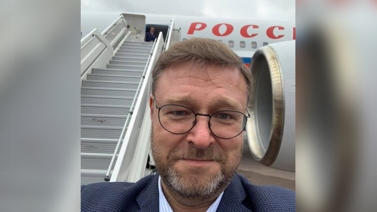 сенатор Константин Косачев провожает делегацию на Генассамблею ООН.jpg сенатор Константин Косачев провожает делегацию на Генассамблею ООН.jpg