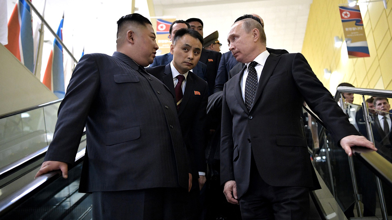 Ким Чен Ын и Владимир Путин на острове Русский Ким Чен Ын и Владимир Путин на острове Русский