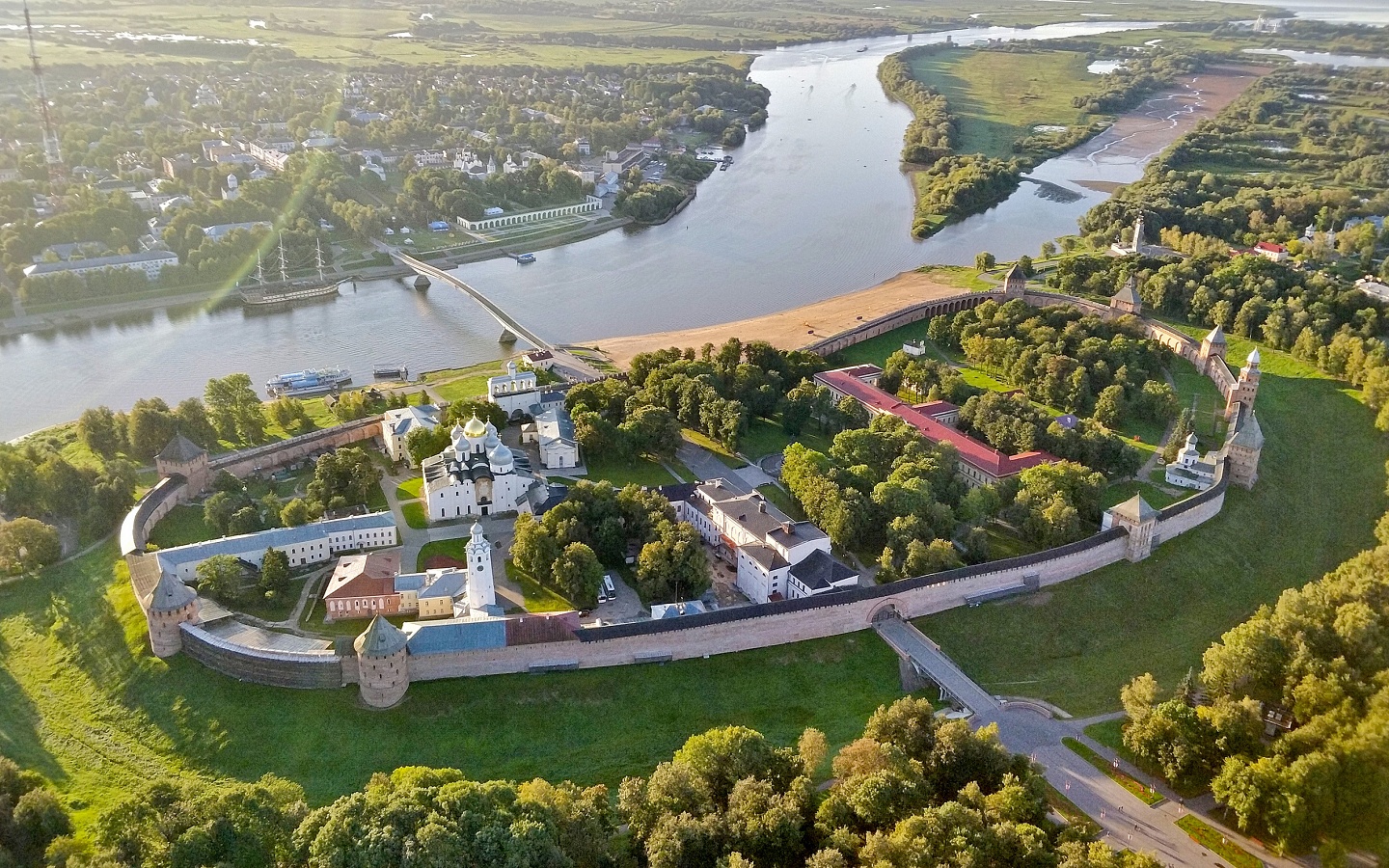 Новгородский кремль с воздушного шара