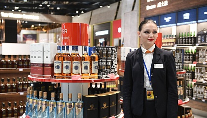 Продажу алкоголя предложили разрешить во внутрироссийских duty free