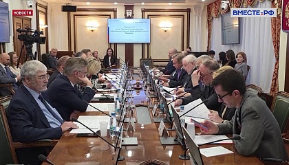 Россия полностью доминирует в информационной борьбе с Западом, уверен сенатор Пушков