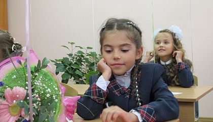 Сенатор Деньгин: семьям, собирающим детей в школу, нужна адресная помощь