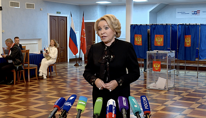 Выборы в России — это самая демократичная форма народовластия, заявила Валентина Матвиенко