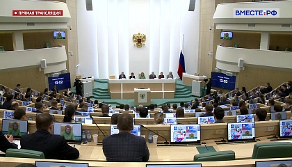 Матвиенко предложила подумать над изменениями в закон о молодежной политике
