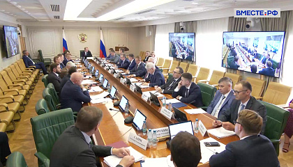 Комитет СФ рекомендовал одобрить закон о поддержке внедрения ИИ