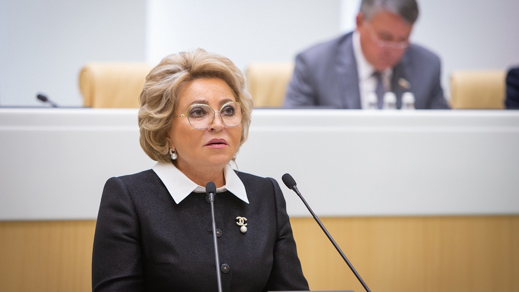 Главы зарубежных парламентов поздравляют Матвиенко с переизбранием на пост председателя СФ