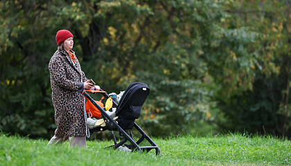 Уволенным беременным и студенткам расширяют доступ к пособиям