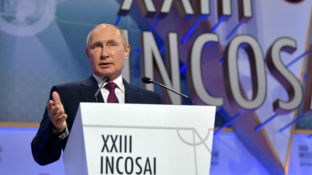 Путин предложил ежегодно увеличивать число бюджетных мест в вузах