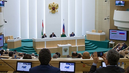Пленарное заседание VI Межпарламентского форума «Россия — Таджикистан: потенциал межрегионального сотрудничества». Запись трансляции 25 октября 2018 года