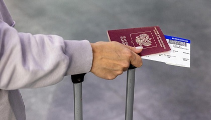 Деньгин: запрет на выезд заставляет должников платить